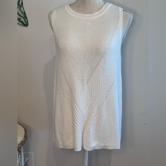 Chico’s Stitch Detail Tank - Picture 1 of 6